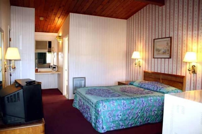 Imagen de la habitación del Hotel Travelodge by Wyndham Ukiah. Foto 10