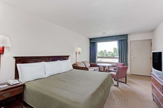 Imagen de la habitación del Hotel Travelodge by Wyndham Williamsburg Colonial Area. Foto 2