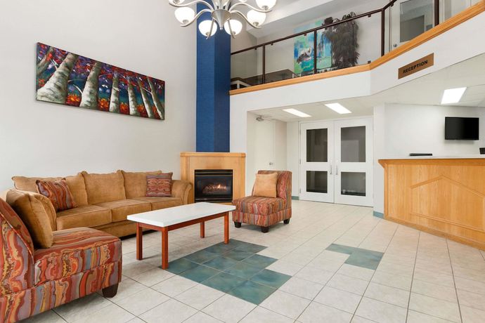 Imagen de los interiores del Hotel Travelodge by Wyndham Windsor. Foto 20