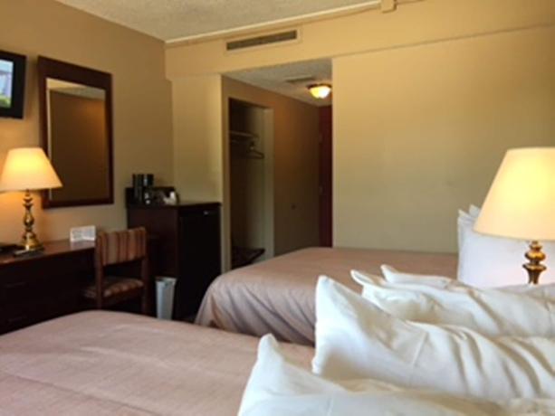 Imagen de la habitación del Hotel Travelodge by Wyndham Winnipeg Airport West. Foto 8