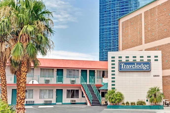 Imagen general del Hotel Travelsuites Inn. Foto 1