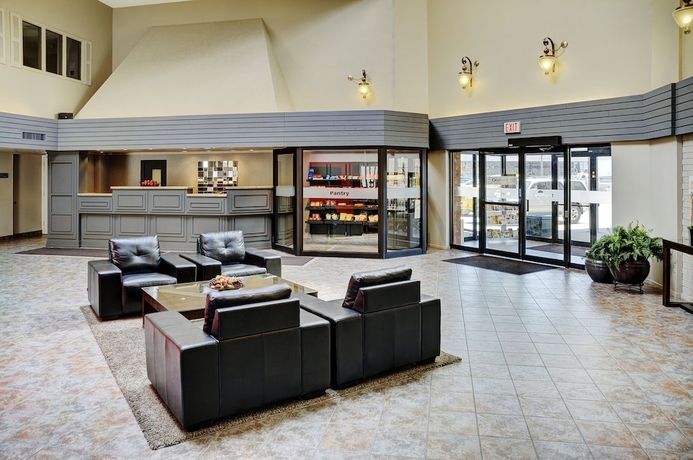 Imagen de los interiores del Hotel Travelway Inn Sudbury. Foto 9