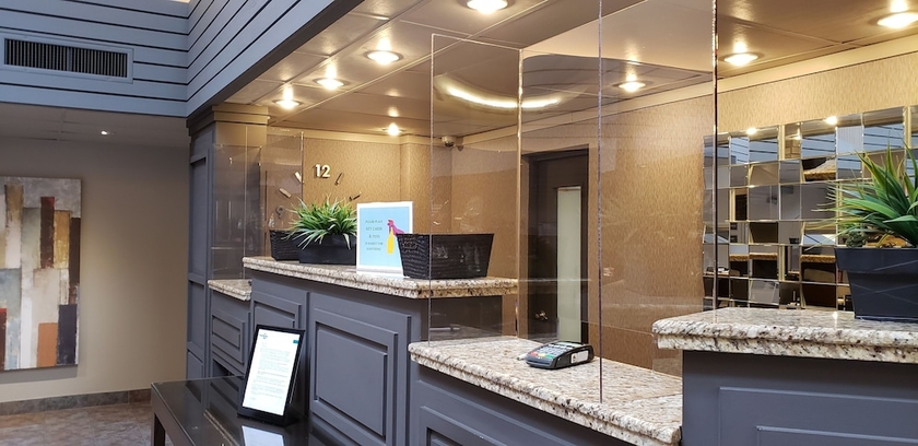 Imagen de los interiores del Hotel Travelway Inn Sudbury. Foto 14