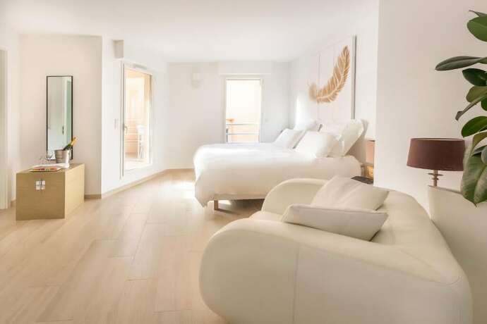 Imagen de la habitación del Hotel Traverse des Artistes. Foto 12