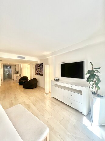 Imagen de la habitación del Hotel Traverse des Artistes. Foto 14