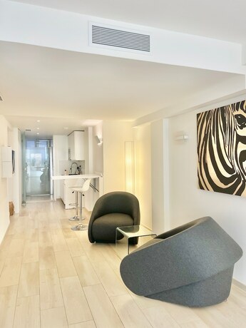 Imagen de la habitación del Hotel Traverse des Artistes. Foto 20