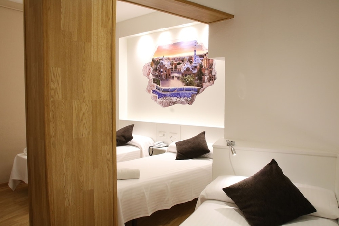 Imagen de la habitación del Hotel Travessera. Foto 8