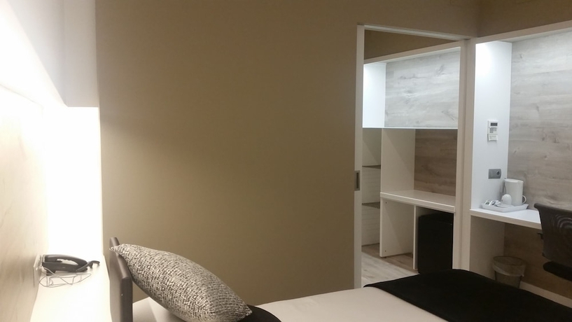 Imagen de la habitación del Hotel Travessera. Foto 16