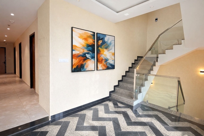 Imagen de los interiores del Hotel Travinities Premier, Ujjain. Foto 10