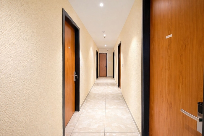 Imagen de los interiores del Hotel Travinities Premier, Ujjain. Foto 14
