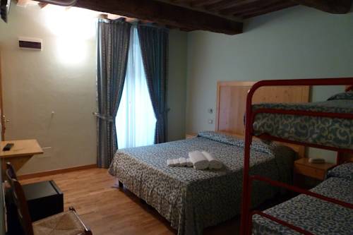 Imagen de la habitación del Hotel Tre Ceri. Foto 5