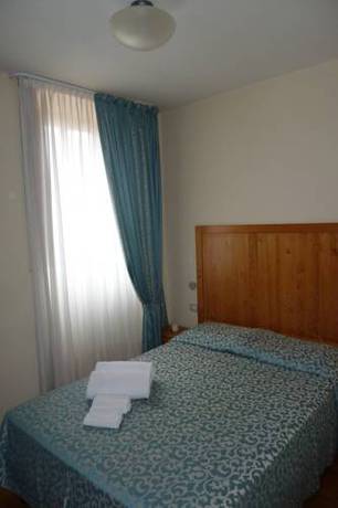 Imagen de la habitación del Hotel Tre Ceri. Foto 12