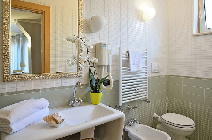 Imagen de la habitación del Hotel Tre Fontane. Foto 3