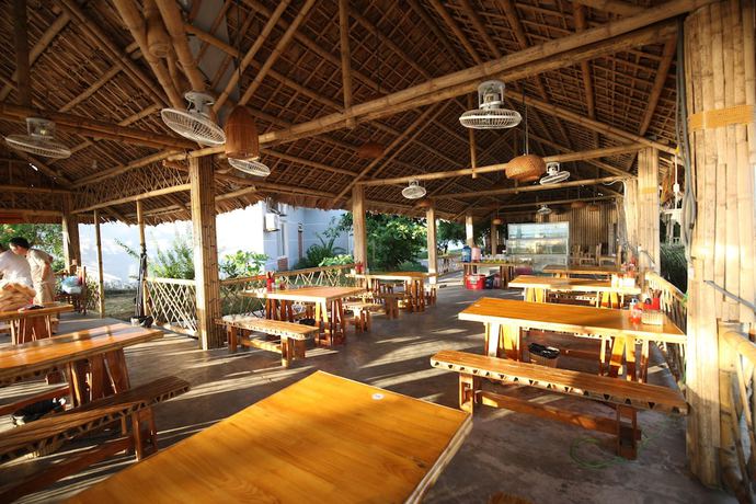 Imagen del bar/restaurante del Hotel Tre Nguon and Resort. Foto 9