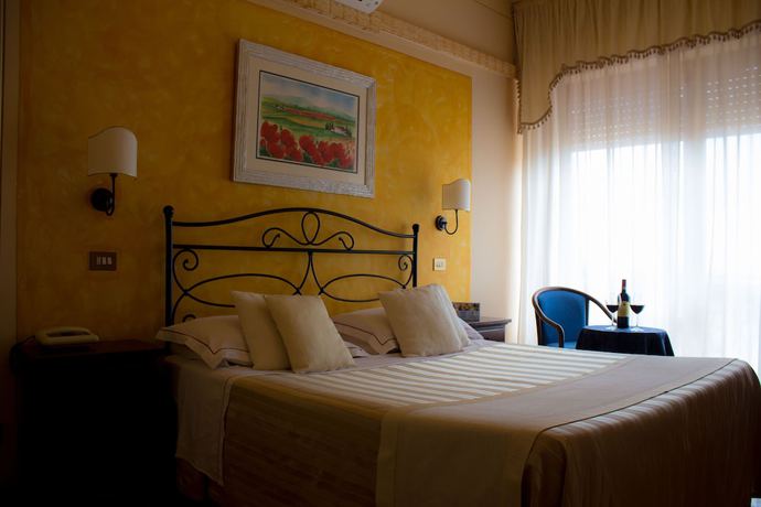 Imagen de la habitación del Hotel Tre Stelle, Sant'Albino. Foto 4