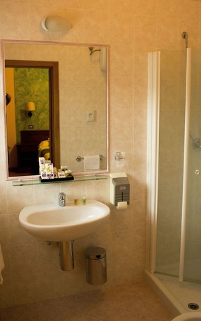 Imagen de la habitación del Hotel Tre Stelle, Sant'Albino. Foto 6
