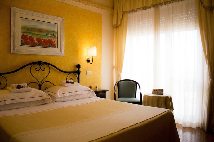 Imagen de la habitación del Hotel Tre Stelle, Sant'Albino. Foto 10