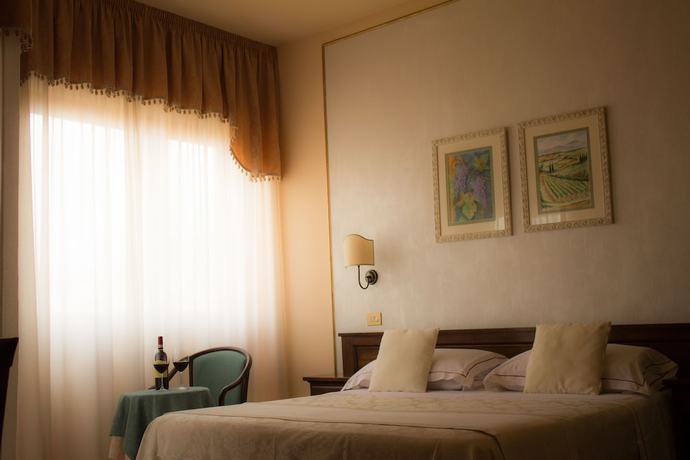 Imagen de la habitación del Hotel Tre Stelle, Sant'Albino. Foto 18