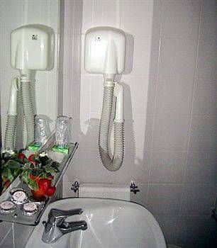 Imagen de la habitación del Hotel Tre Ville. Foto 6