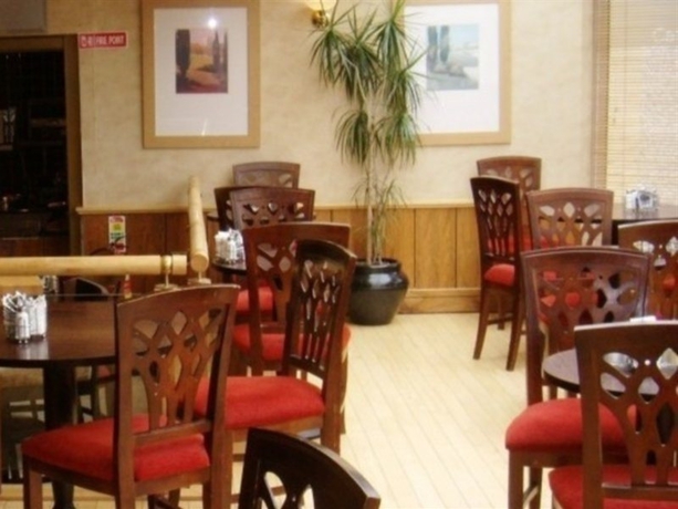 Imagen general del Hotel Treacys West County Conference and Leisure Hotel. Foto 5