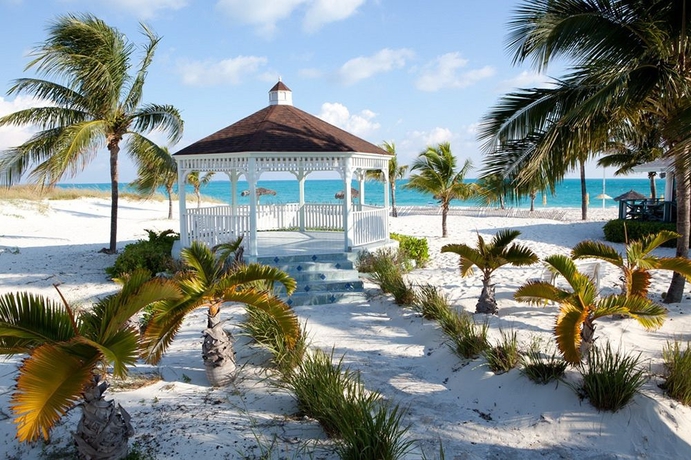 Imagen de los exteriores del Hotel Treasure Cay Resort & Marina. Foto 10