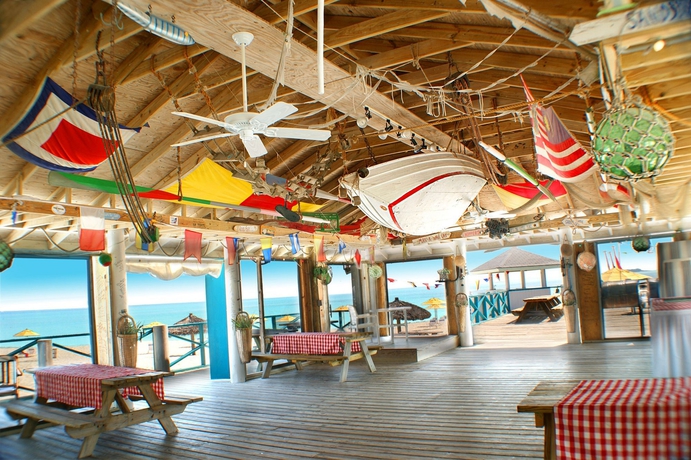 Imagen del bar/restaurante del Hotel Treasure Cay Resort & Marina. Foto 5