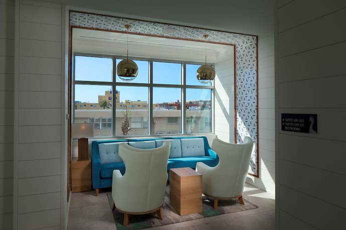 Imagen de los interiores del Hotel Treasure Island Beach Resort. Foto 19