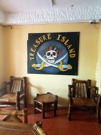 Imagen del bar/restaurante del Hotel Treasure Island Resort. Foto 12