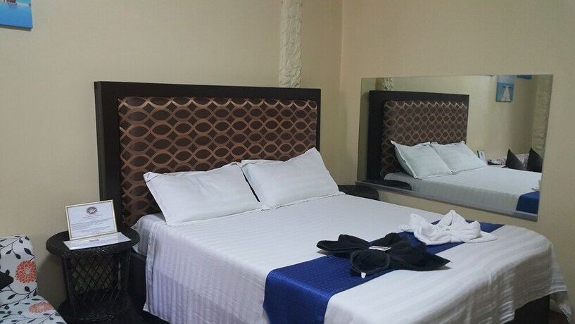 Imagen de la habitación del Hotel Treasure Island Resort. Foto 31