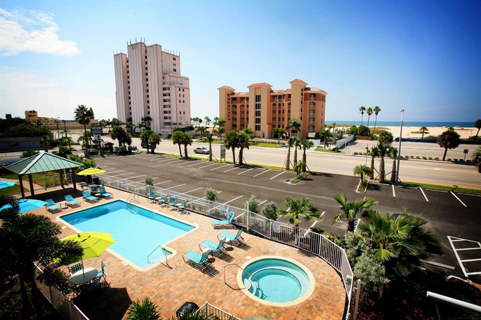 Imagen de la piscina del Hotel Treasure Island and Marina. Foto 13