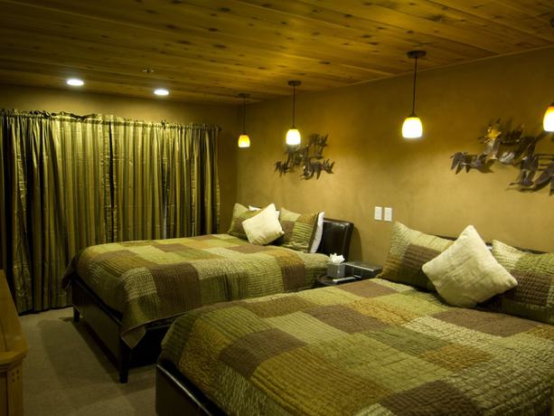 Imagen de la habitación del Hotel Treasure Mountain Inn. Foto 9