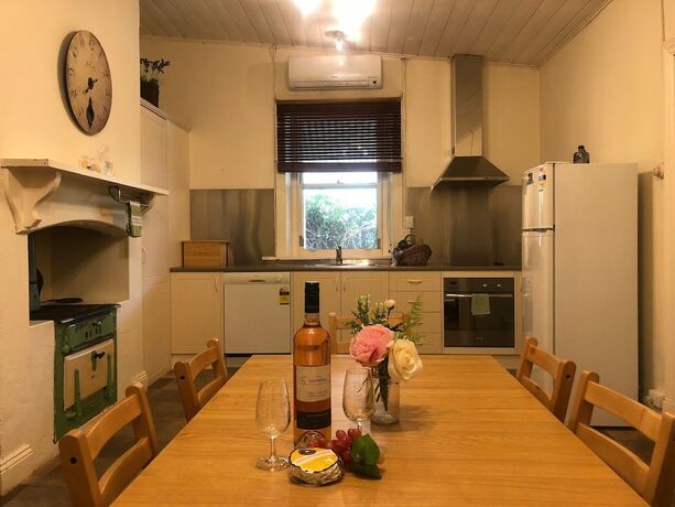 Imagen de la habitación del Hotel Treasured Memories Cottage. Foto 12