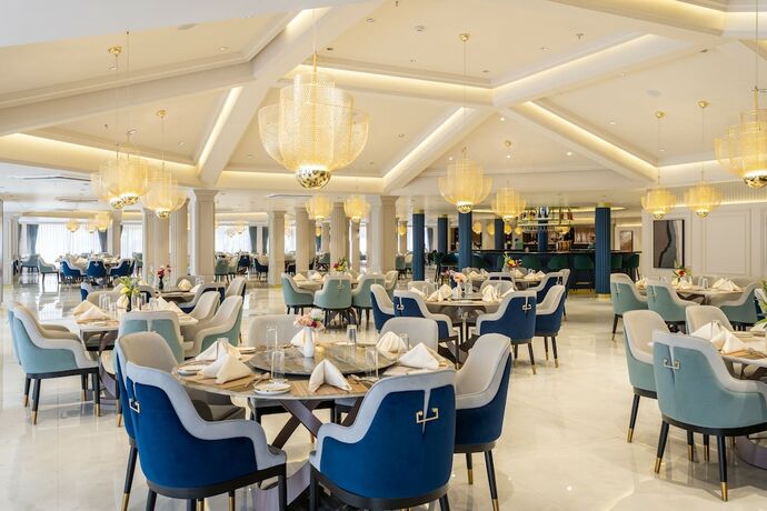 Imagen del bar/restaurante del Hotel Treat Resort. Foto 11