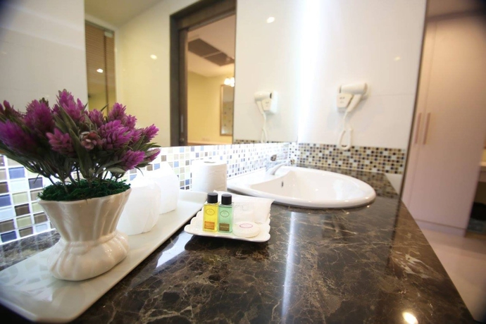 Imagen de la habitación del Hotel Trebel Service Apartment Pattaya. Foto 8