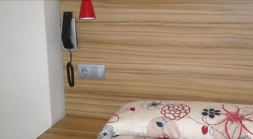 Imagen de la habitación del Hotel Trebol, Málaga. Foto 7