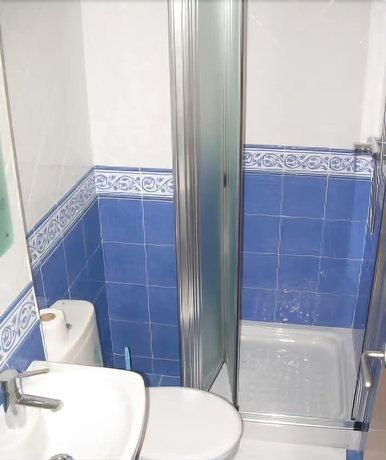 Imagen de la habitación del Hotel Trebol, Málaga. Foto 13