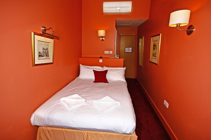 Imagen de la habitación del Hotel Trebovir. Foto 5