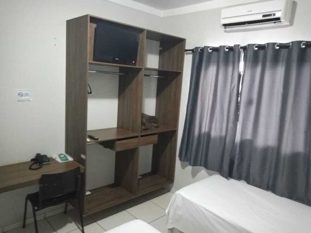 Imagen de la habitación del Hotel Tr&ecirc;s Am&eacute;ricas. Foto 9