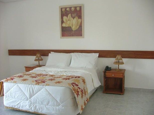 Imagen de los exteriores del Hotel Tr&ecirc;s Palmeiras. Foto 12