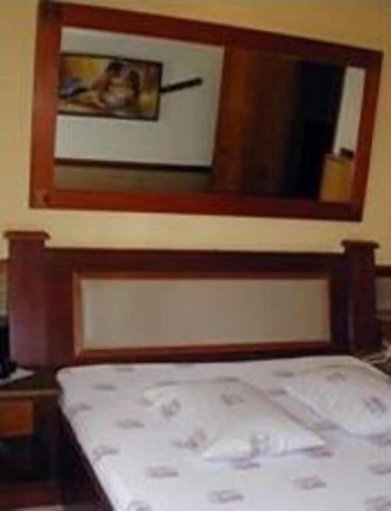 Imagen general del Hotel Tr&ecirc;s Poderes. Foto 9