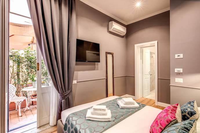 Imagen de la habitación del Hotel Tree Charme Parliament Boutique. Foto 17