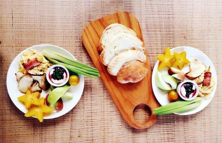 Imagen del bar/restaurante del Hotel Tree Inn. Foto 6