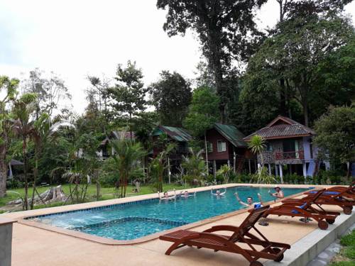 Imagen general del Hotel Tree Tops River Huts. Foto 1