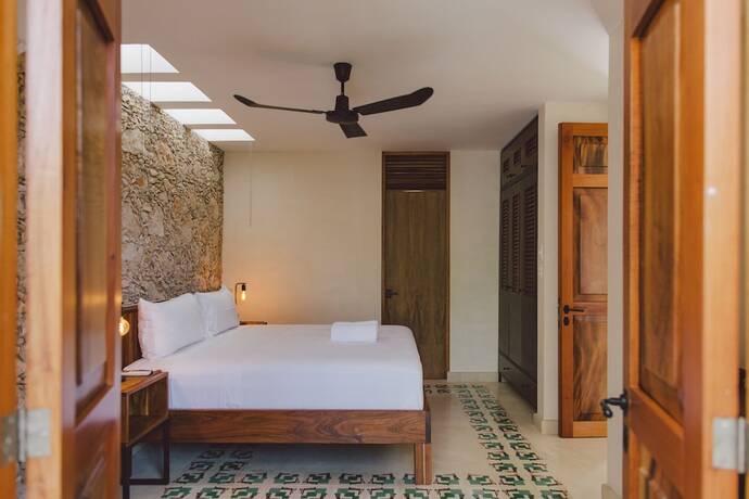 Imagen de la habitación del Hotel TreeHouse Boutique. Foto 17