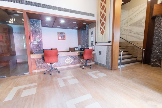 Imagen de los interiores del Hotel Treebo Ambassador. Foto 16