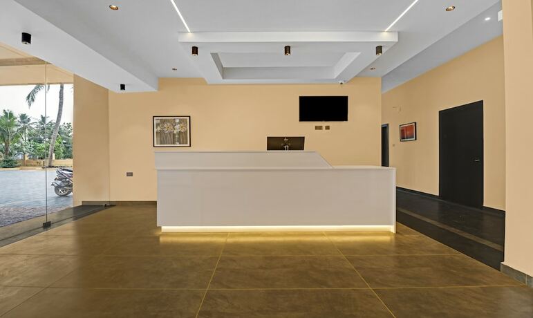 Imagen general del Hotel Treebo Grand Vistara Airport Suites. Foto 11
