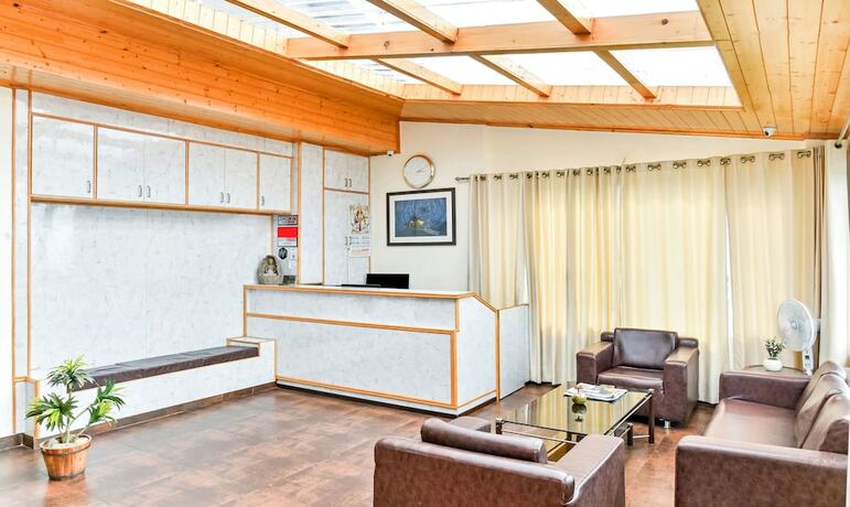 Imagen de los interiores del Hotel Treebo Maharaja. Foto 36