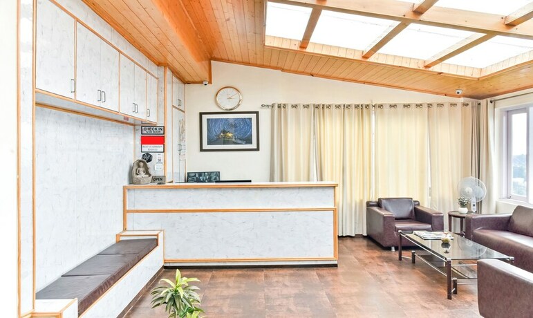 Imagen de los interiores del Hotel Treebo Maharaja. Foto 39