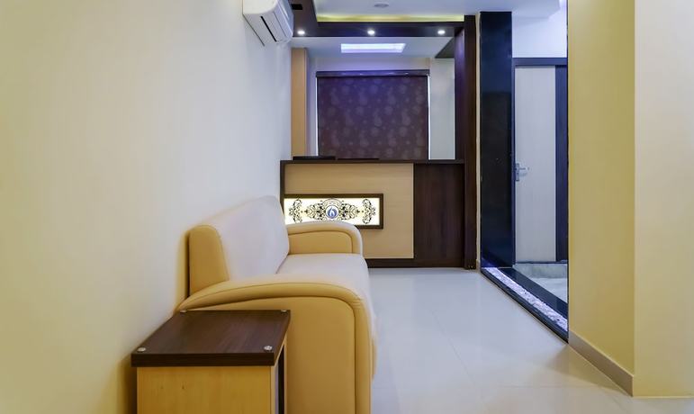 Imagen de los interiores del Hotel Treebo Oasis. Foto 18