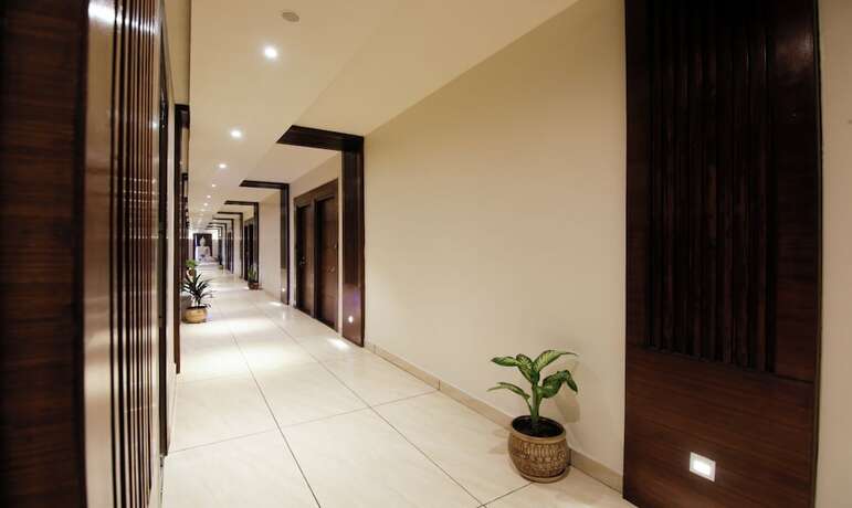 Imagen general del Hotel Treebo Punjabi Nature Residency, Near Faridabad Railway Station. Foto 2